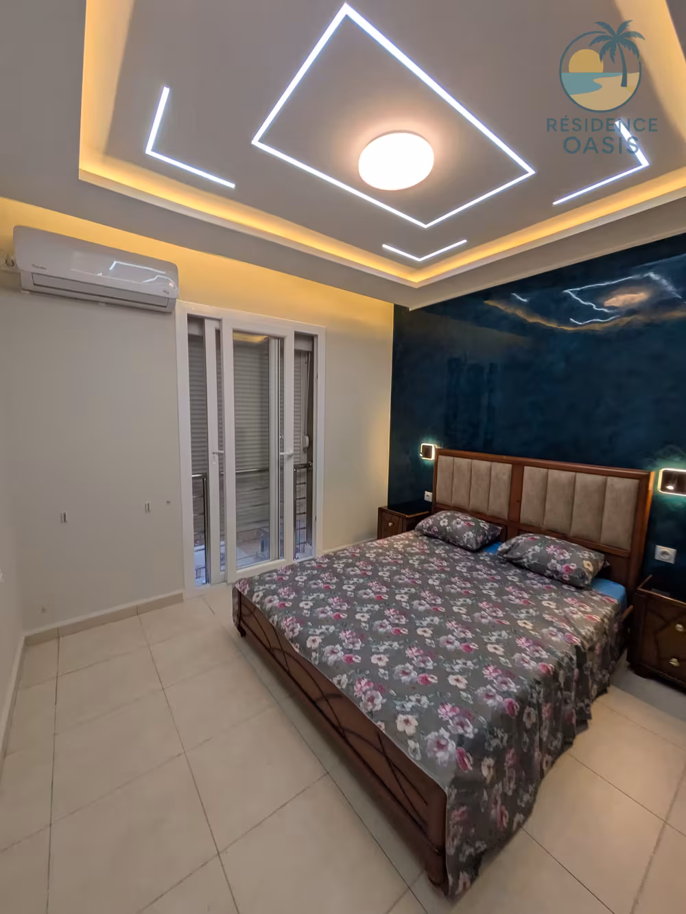 F2 Deluxe Double - Kitchen